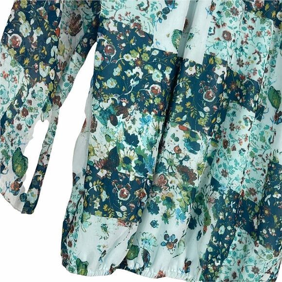 Beautees Blue and Green Floral Blouse laced Wrist - Picture 13 of 15